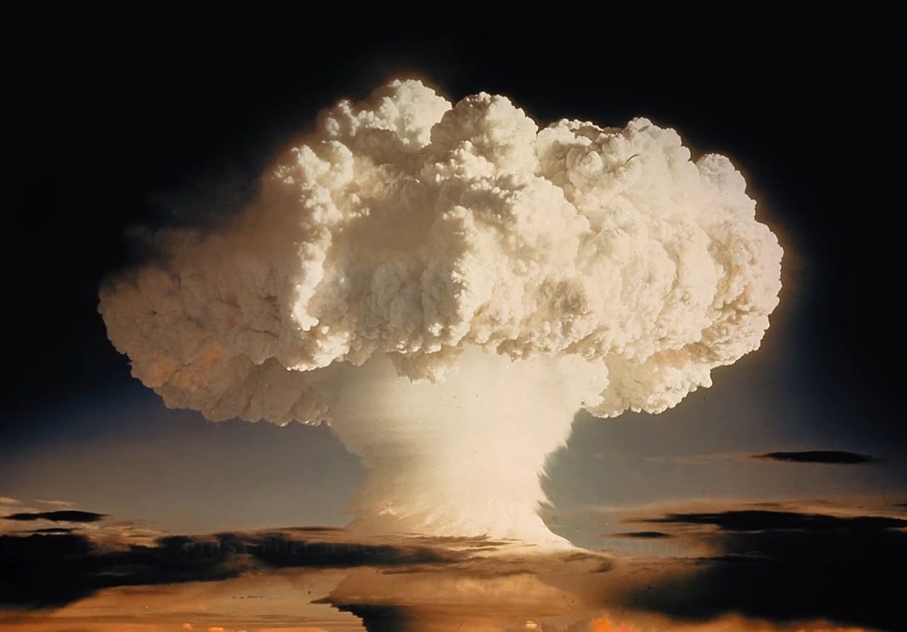 Первые атмосферные испытания водородной бомбы